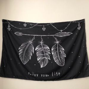 Feather print tapestry